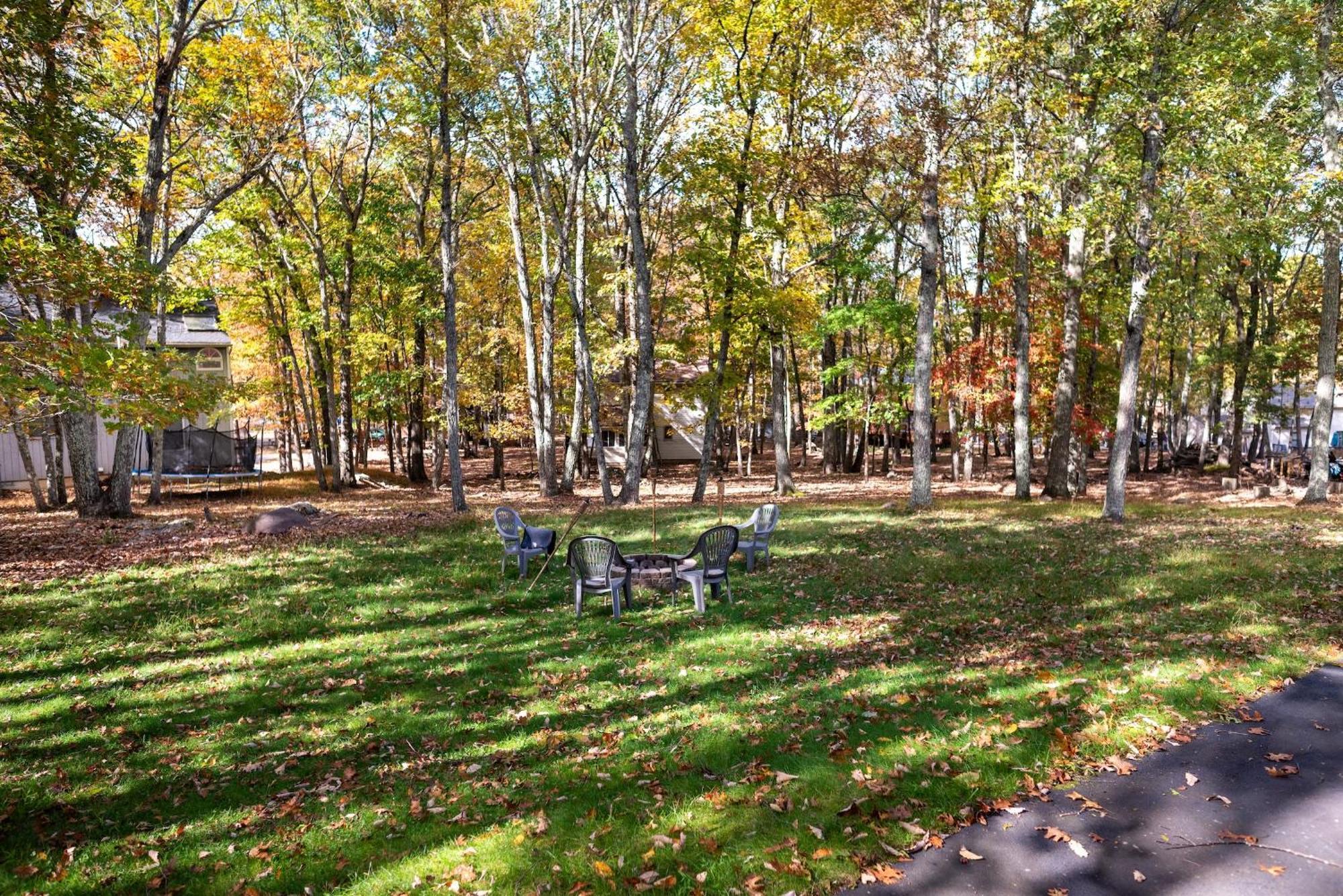 Spacious 3br With Bbq In Gated Penn Estates